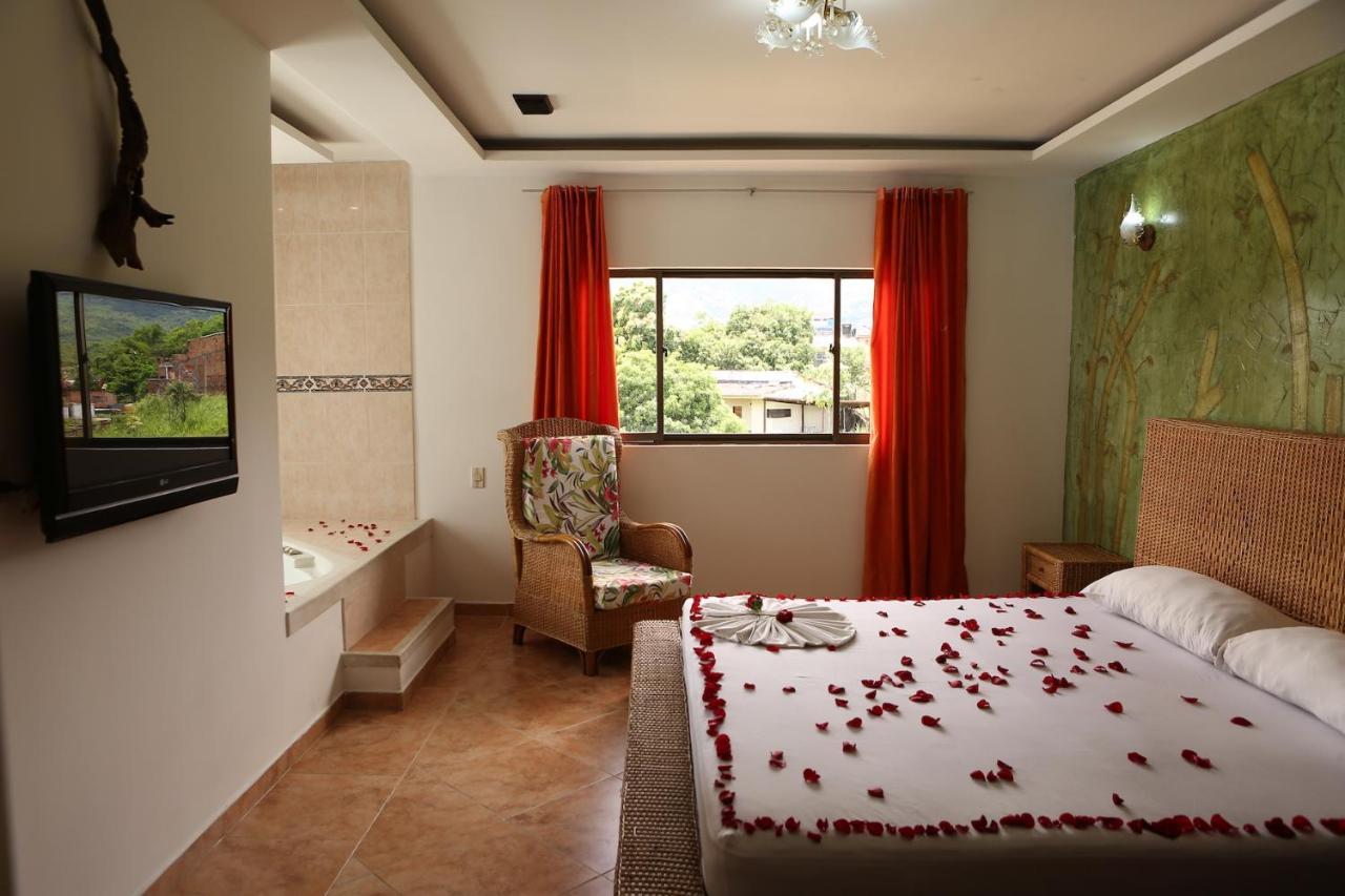 Hotel Anamichu Suites Melgar Extérieur photo
